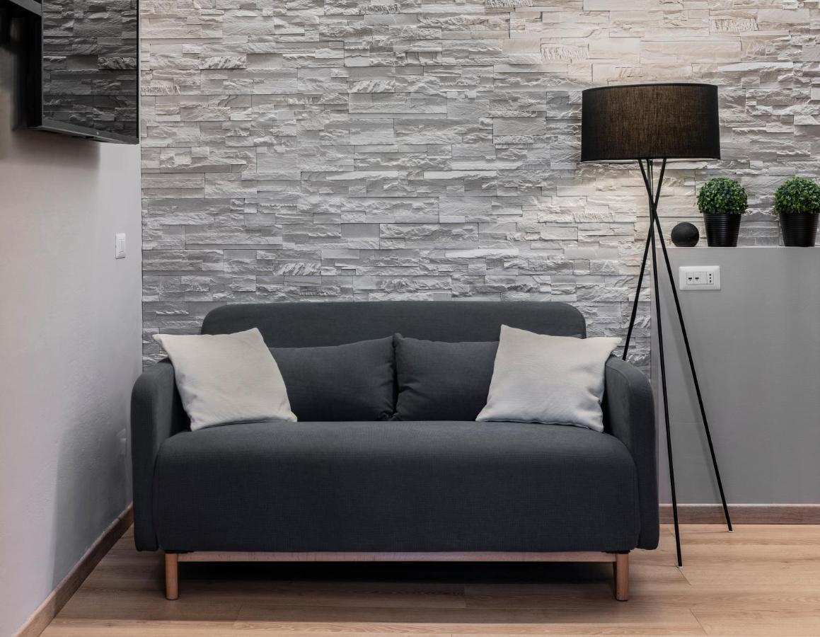 Super Modern And Design Apartment, A Due Passi Dai Navigli ミラノ エクステリア 写真
