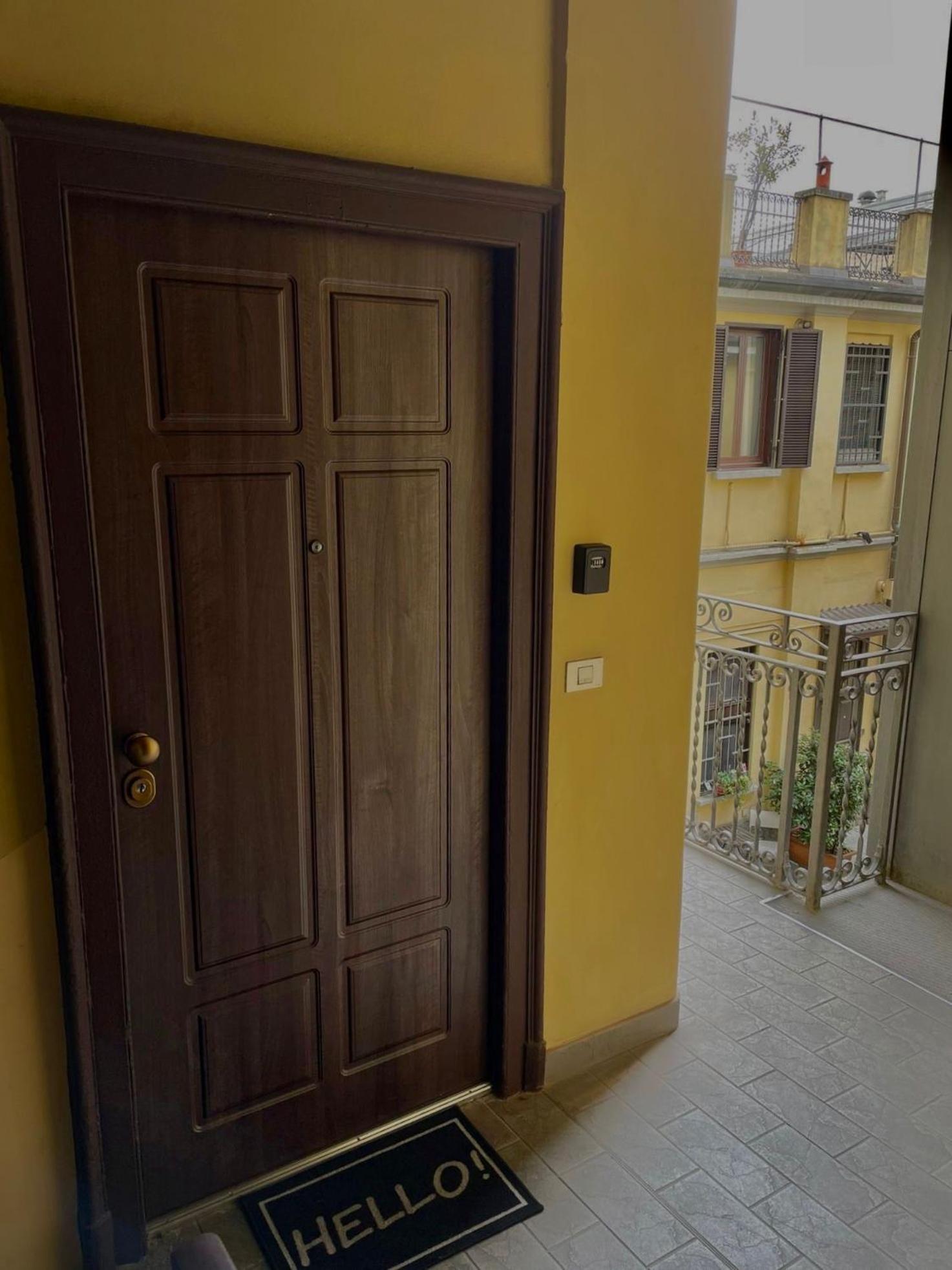 Super Modern And Design Apartment, A Due Passi Dai Navigli ミラノ エクステリア 写真